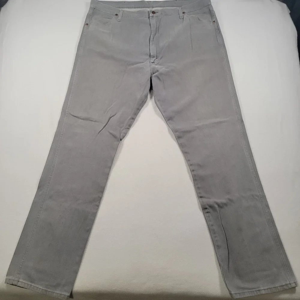 Wrangler Jeans Mens 42x34 Gray Denim Straight Leg Workwear 13MWZCG Flaws